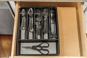 @ Marbella Lane - Seas the Bay Sanctuary