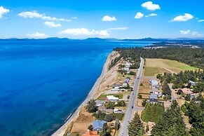 @ Marbella Lane - Seas the Bay Sanctuary