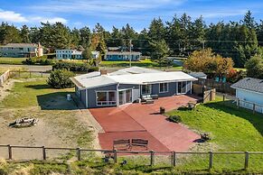 @ Marbella Lane - Seas the Bay Sanctuary