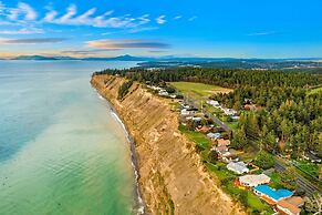 @ Marbella Lane Wave HS W/ev Charger, Oceanfront!