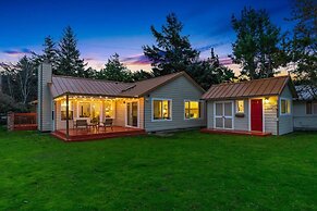 @ Marbella Lane Wave HS W/ev Charger, Oceanfront!