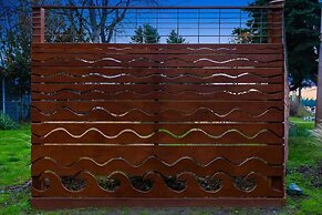 @ Marbella Lane Wave HS W/ev Charger, Oceanfront!