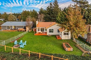 @ Marbella Lane Wave HS W/ev Charger, Oceanfront!