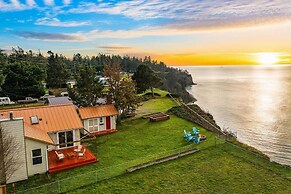 @ Marbella Lane Wave HS W/ev Charger, Oceanfront!