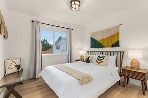 @ Marbella Lane Wave HS W/ev Charger, Oceanfront!