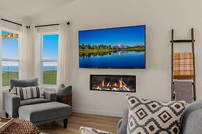 @ Marbella Lane Wave HS W/ev Charger, Oceanfront!