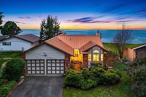 @ Marbella Lane Wave HS W/ev Charger, Oceanfront!