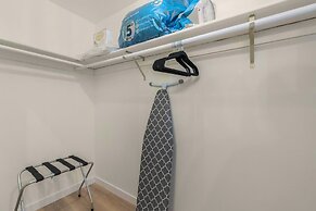 @ Marbella Lane Wave HS W/ev Charger, Oceanfront!