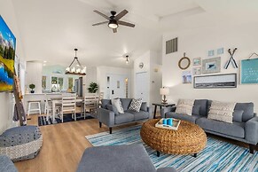 @ Marbella Lane Wave HS W/ev Charger, Oceanfront!