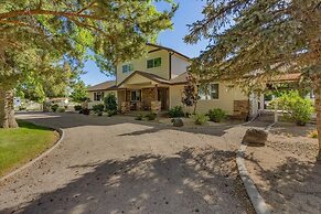 @ Marbella Lane - Eccentric 4BR Modern Ranch Home