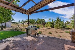 @ Marbella Lane - Eccentric 4BR Modern Ranch Home