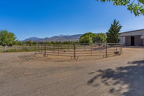 @ Marbella Lane - Eccentric 4BR Modern Ranch Home