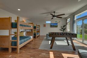 @ Marbella Lane - Eccentric 4BR Modern Ranch Home