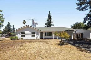 @ Marbella Lane - Alluring & Spacious 3BR Home