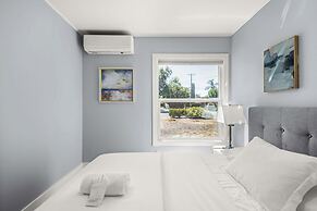 @ Marbella Lane - Alluring & Spacious 3BR Home