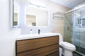 @ Marbella Lane - Exquisite Home 3BR