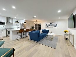 @ Marbella Lane - Contemporary Sophisticated Home