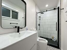 @ Marbella Lane - Contemporary Sophisticated Home