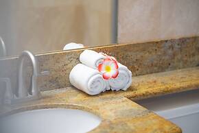 @ Marbella Lane - Cozy 2BR w/ Amazing Ocean Views