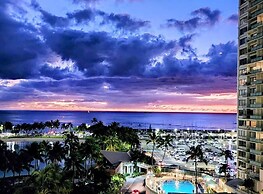 @ Marbella Lane - Cozy 2BR w/ Amazing Ocean Views