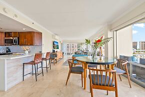 @ Marbella Lane - Cozy 2BR w/ Amazing Ocean Views