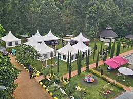 The Village Park Resort & Spa