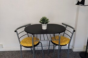 Sleeps6-freewifi-smarttv-netflix-familyfriendly