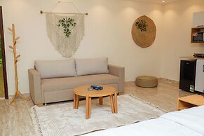 Settle Inn Al Rehab City