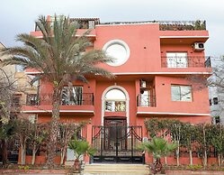 Settle Inn Al Rehab City