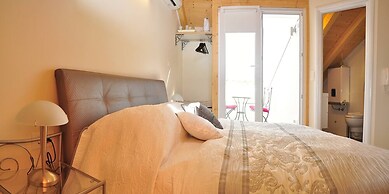 Room-room With the City and sea View