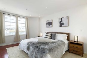 @ Marbella Lane - Vibrant 5BR Home in Daly City