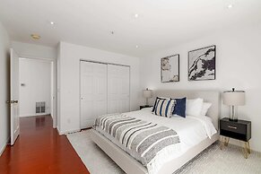@ Marbella Lane - Vibrant 5BR Home in Daly City