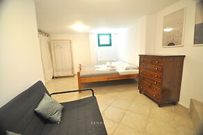 Zennova 64 Casa Elias