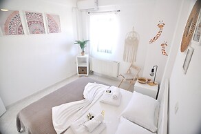 Zennova 64 Casa Elias