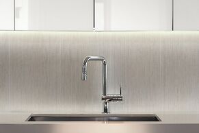 1 Hotel & Homes Private Luxury Suites