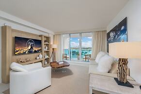 1 Hotel & Homes Private Luxury Suites