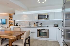 1 Hotel & Homes Private Luxury Suites