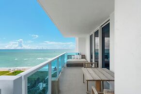 1 Hotel & Homes Private Luxury Suites