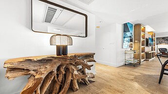 1 Hotel & Homes Private Luxury Suites