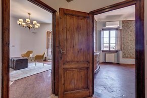 Palestro Apartment by Mamo Florence