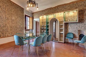 Palestro Apartment by Mamo Florence