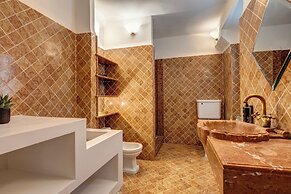 Palestro Apartment by Mamo Florence