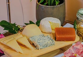 Indiana Boutique Hotel