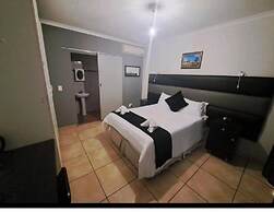 Nikita Motel