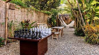 Kibayo Lagoon Villa With Palm Tree Garden Lagoon