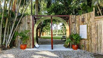 Kibayo Lagoon Villa With Palm Tree Garden Lagoon