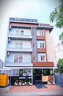 HONEYVEILS PALACE