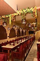 HONEYVEILS PALACE