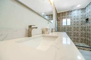 Large Groups-seq Parks Coast Wineries Skiing