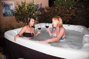 Large Groups-seq Parks Coast Wineries Skiing